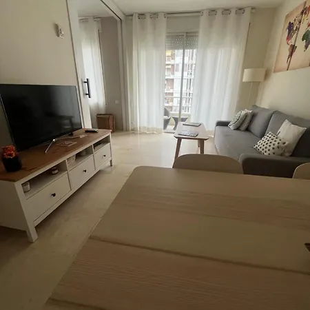 Precioso y tranquilo apartamento zona alta Diagonal Barcelona-3